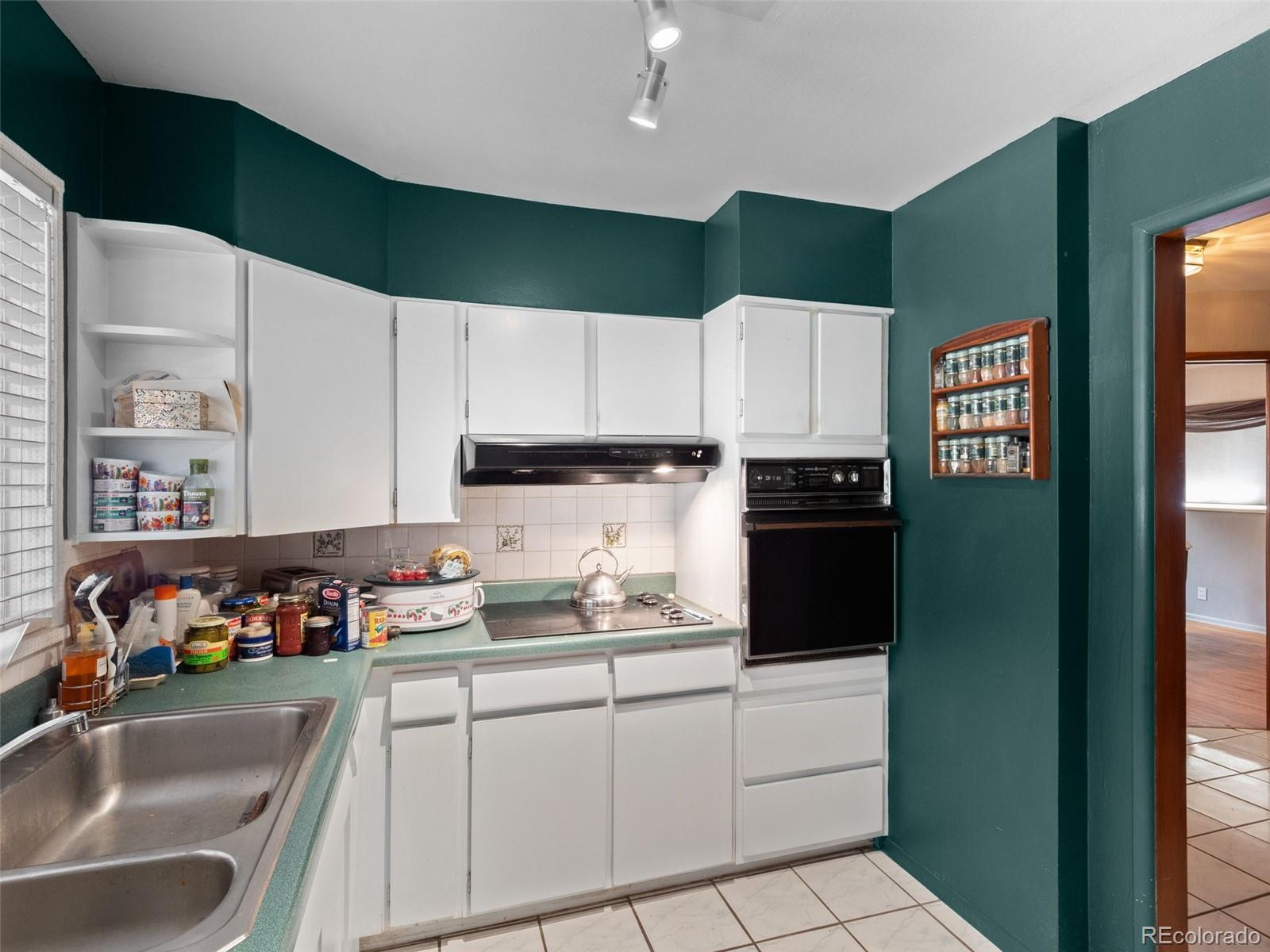 MLS Image #11 for 275 s ivy street,denver, Colorado