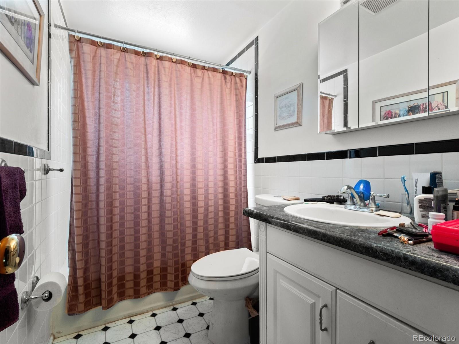 MLS Image #15 for 275 s ivy street,denver, Colorado