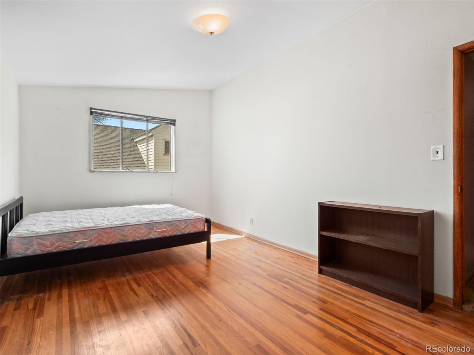 MLS Image #18 for 275 s ivy street,denver, Colorado