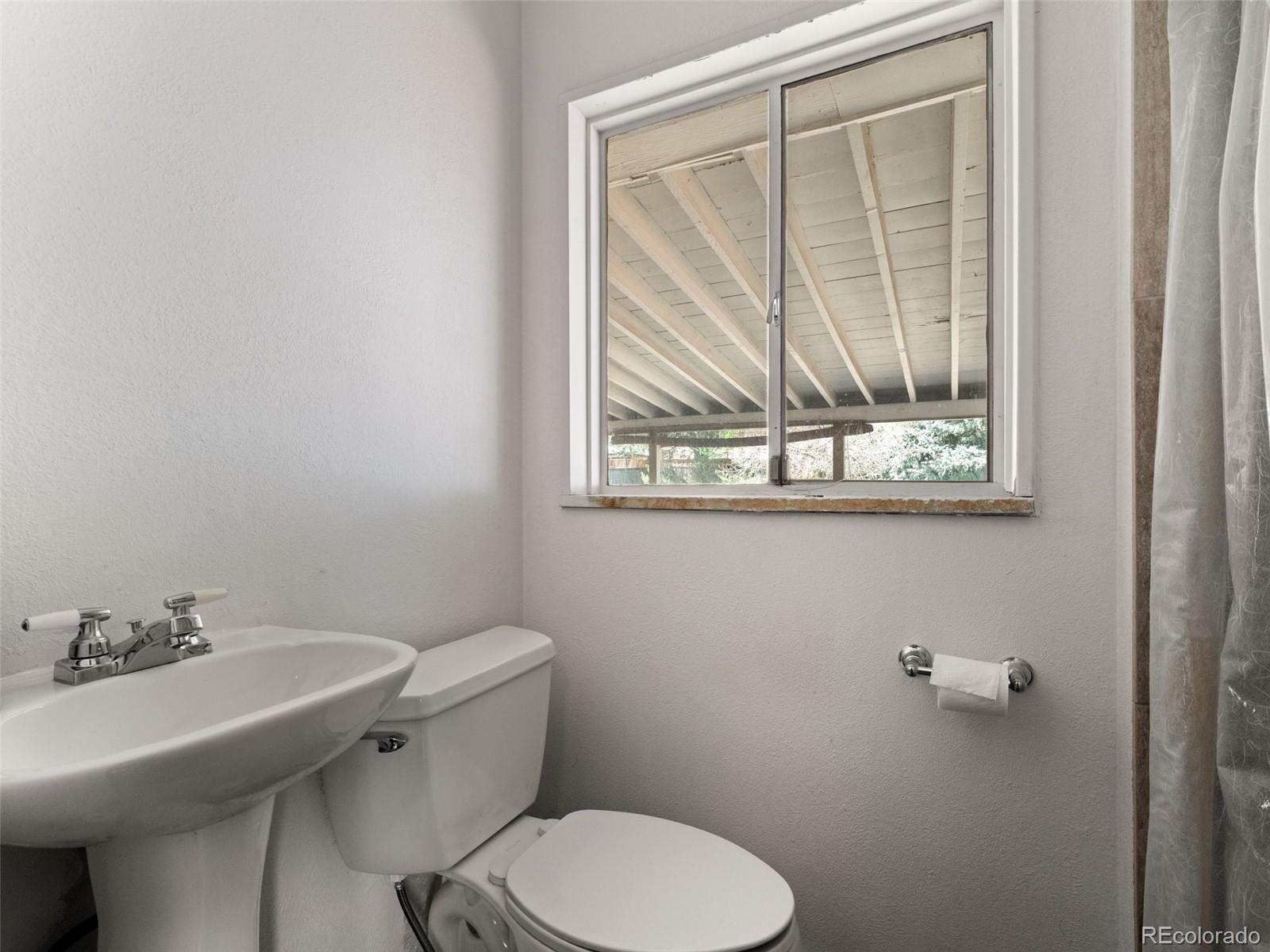 MLS Image #23 for 275 s ivy street,denver, Colorado