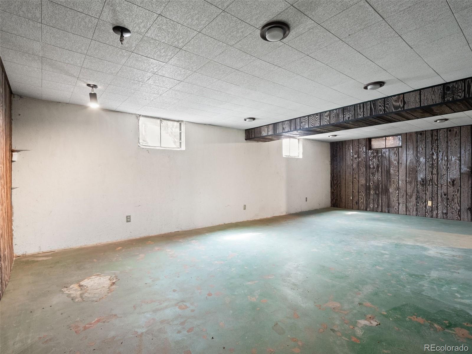 MLS Image #24 for 275 s ivy street,denver, Colorado