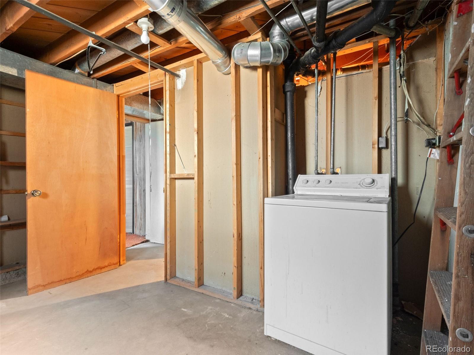 MLS Image #31 for 275 s ivy street,denver, Colorado