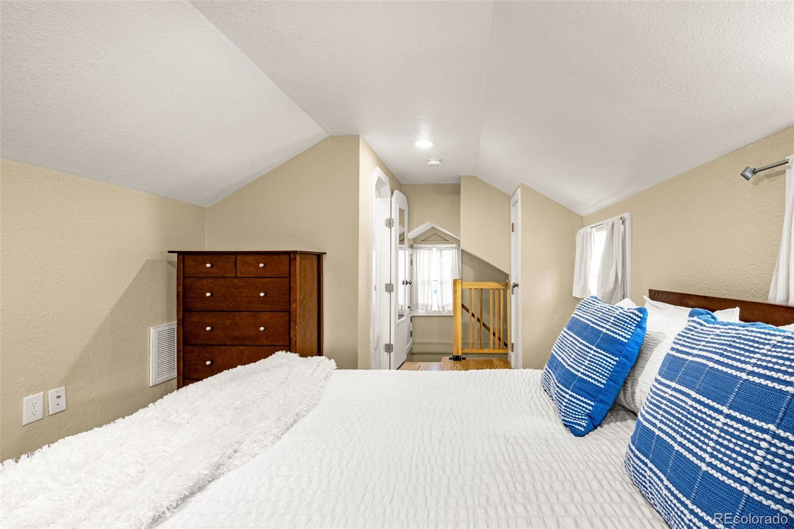 MLS Image #18 for 170 s valley road,palmer lake, Colorado