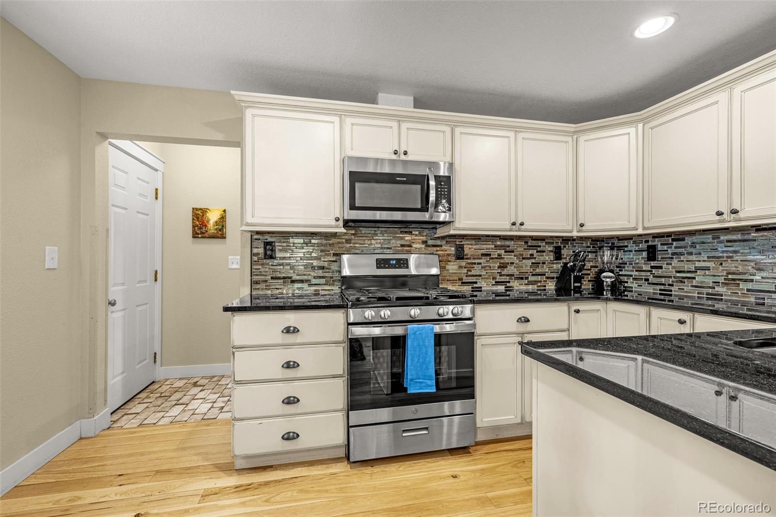 MLS Image #8 for 170 s valley road,palmer lake, Colorado