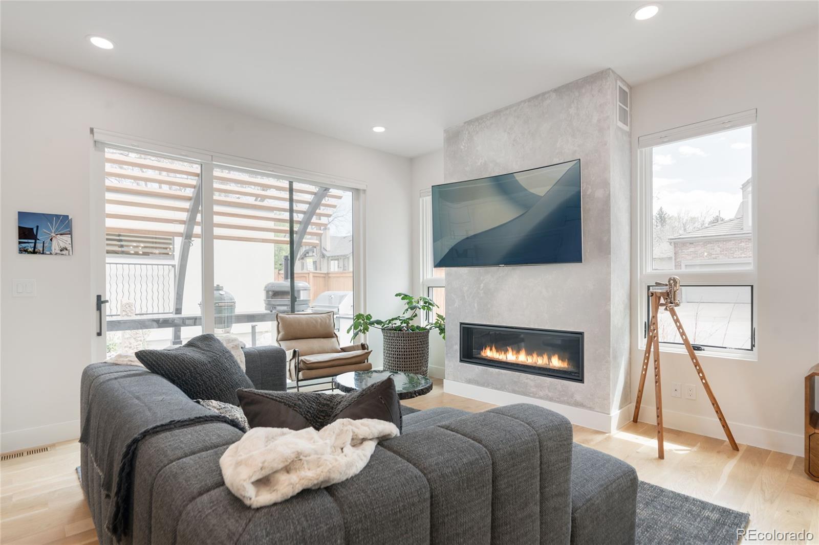 MLS Image #4 for 1135 e virginia avenue,denver, Colorado