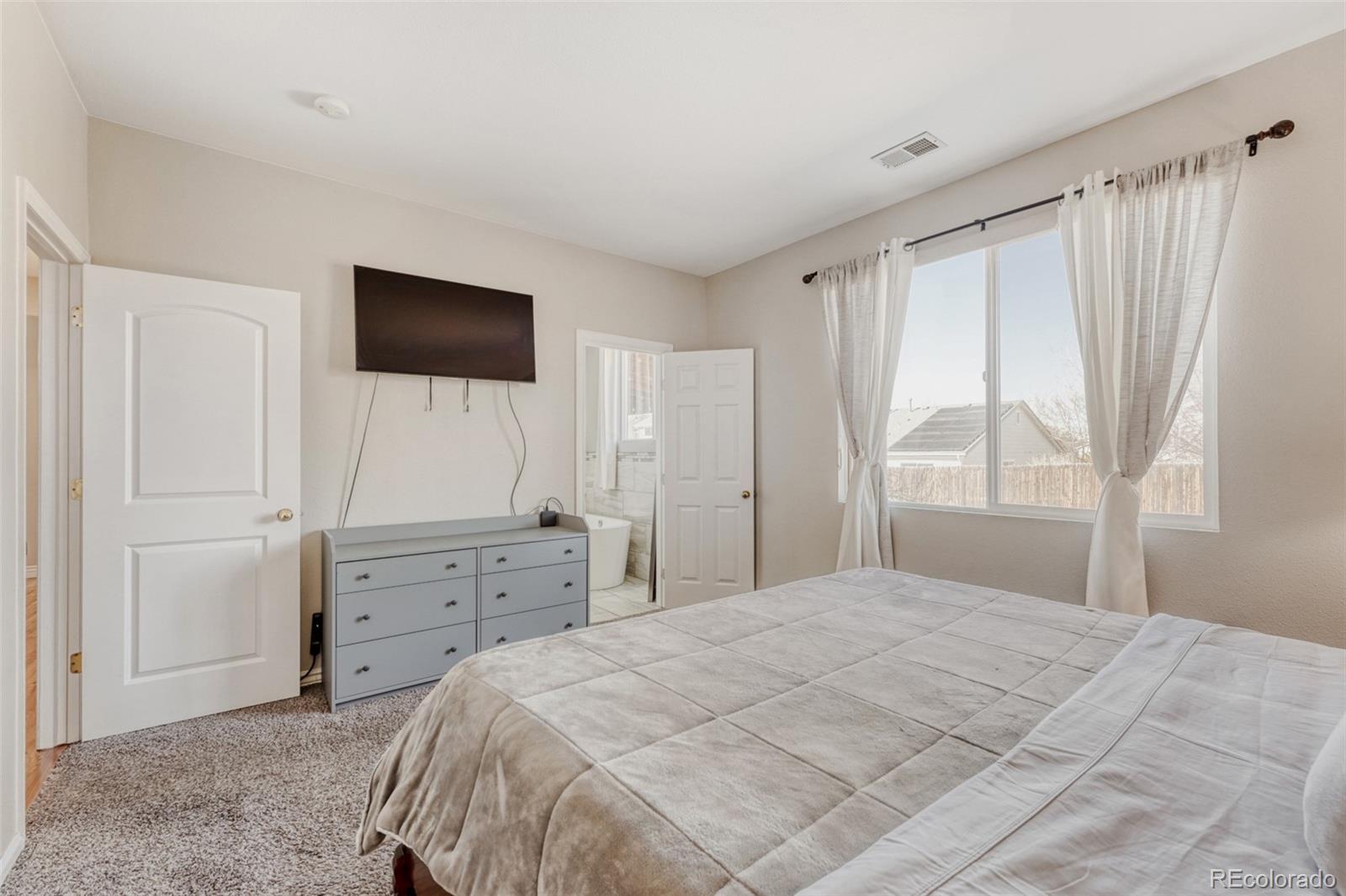 MLS Image #15 for 3570 s jebel circle,aurora, Colorado
