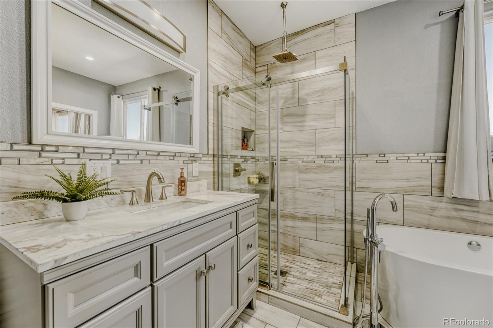 MLS Image #19 for 3570 s jebel circle,aurora, Colorado