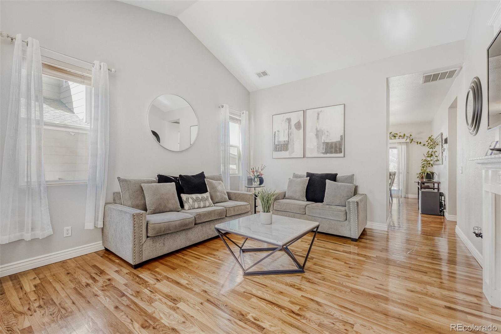 MLS Image #4 for 3570 s jebel circle,aurora, Colorado