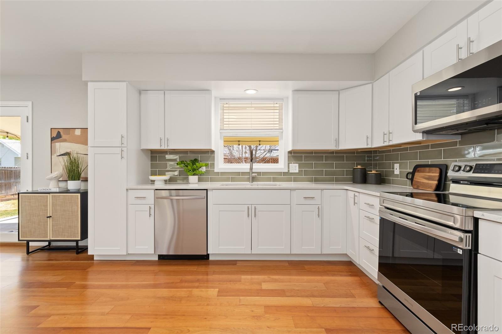 MLS Image #12 for 984 e 7th avenue,broomfield, Colorado