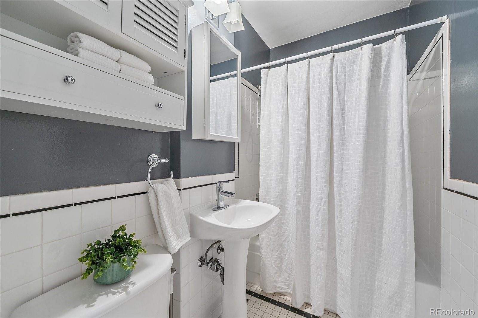 MLS Image #12 for 2076 s ogden street,denver, Colorado