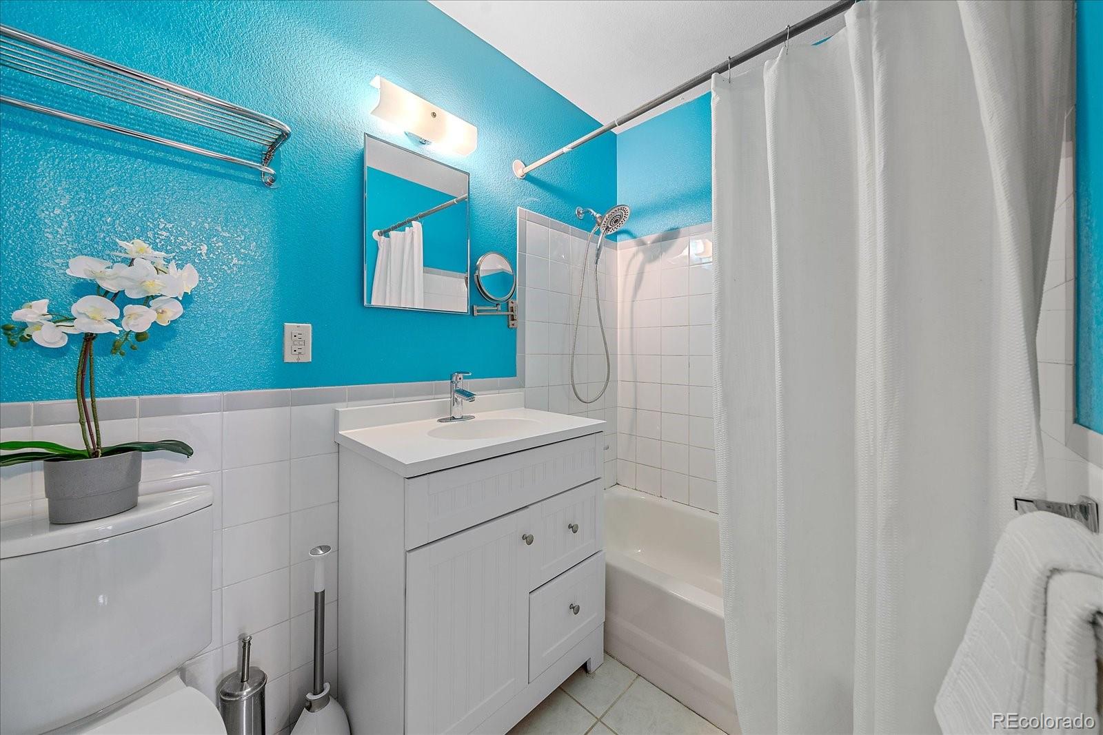 MLS Image #19 for 2076 s ogden street,denver, Colorado