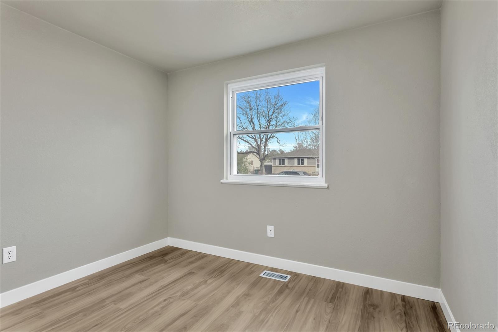 MLS Image #10 for 2787 s helena way,aurora, Colorado