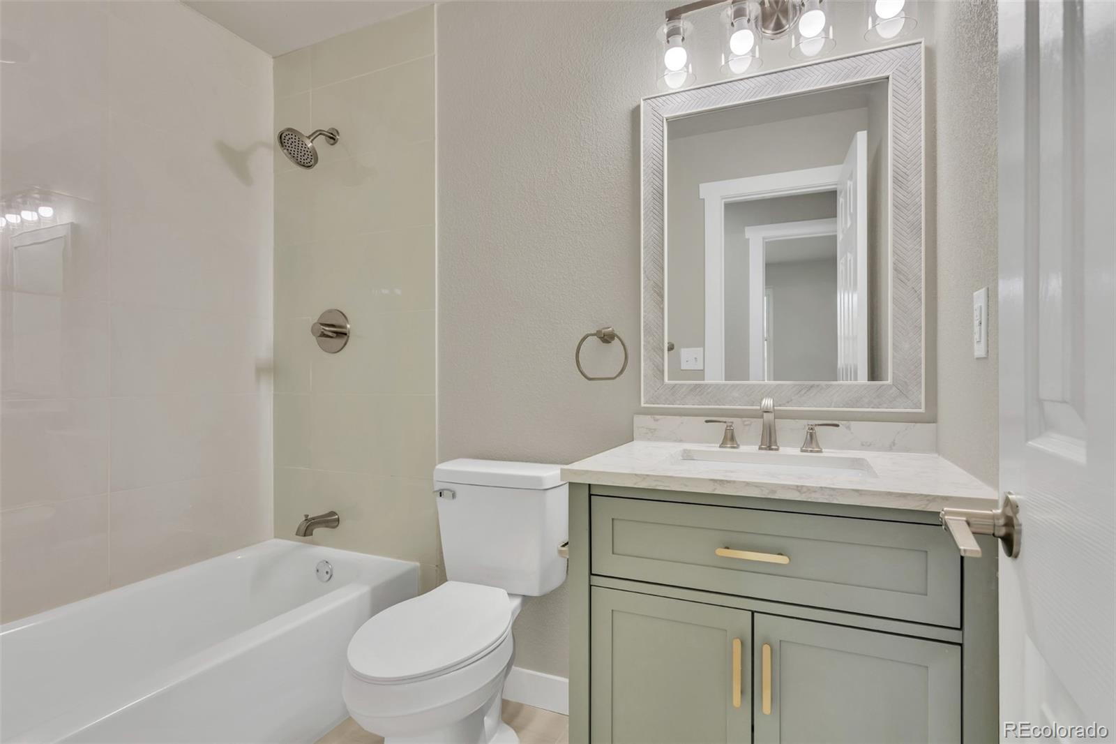 MLS Image #12 for 2787 s helena way,aurora, Colorado
