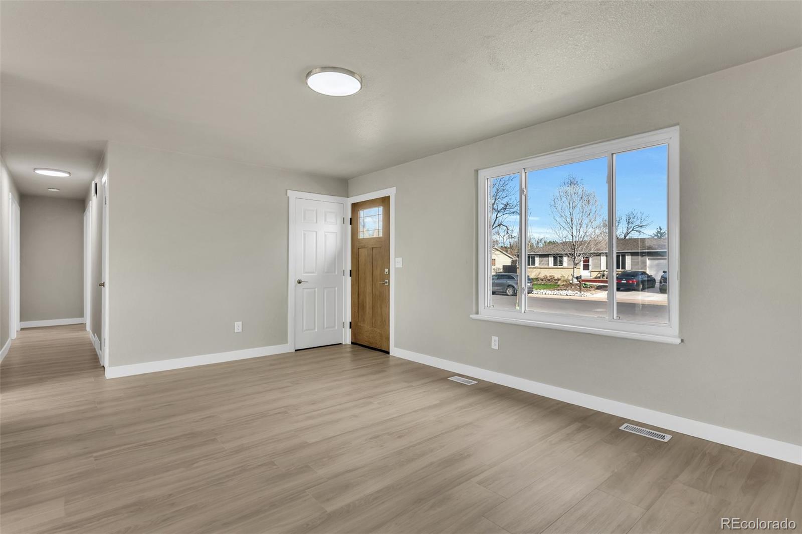MLS Image #3 for 2787 s helena way,aurora, Colorado