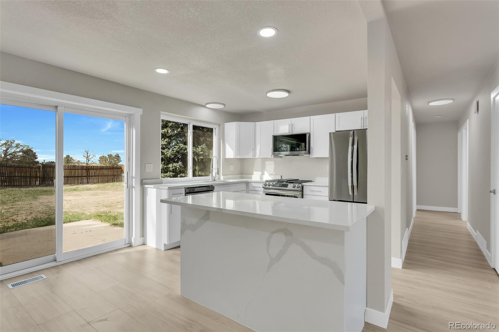 MLS Image #6 for 2787 s helena way,aurora, Colorado