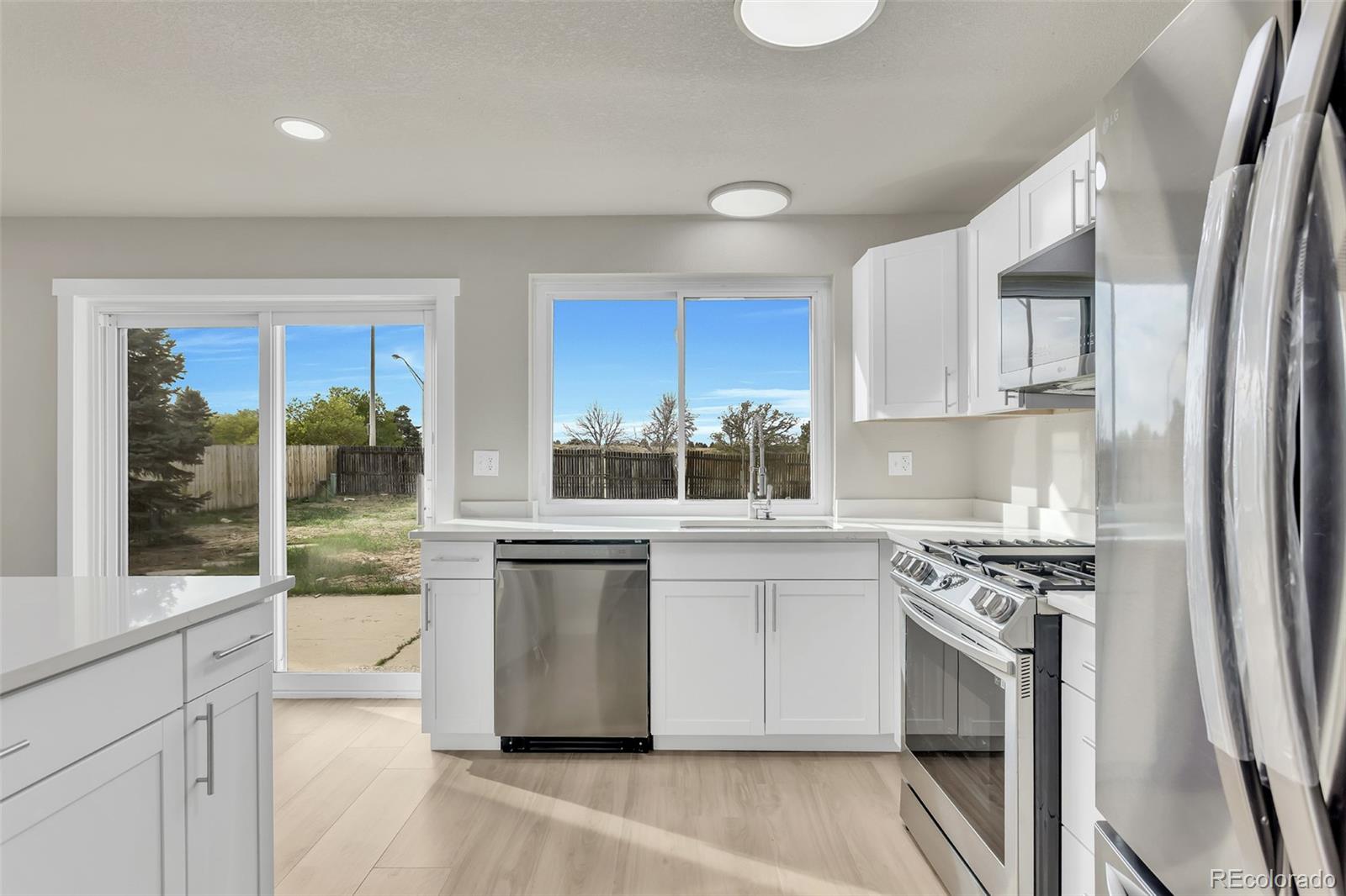 MLS Image #8 for 2787 s helena way,aurora, Colorado