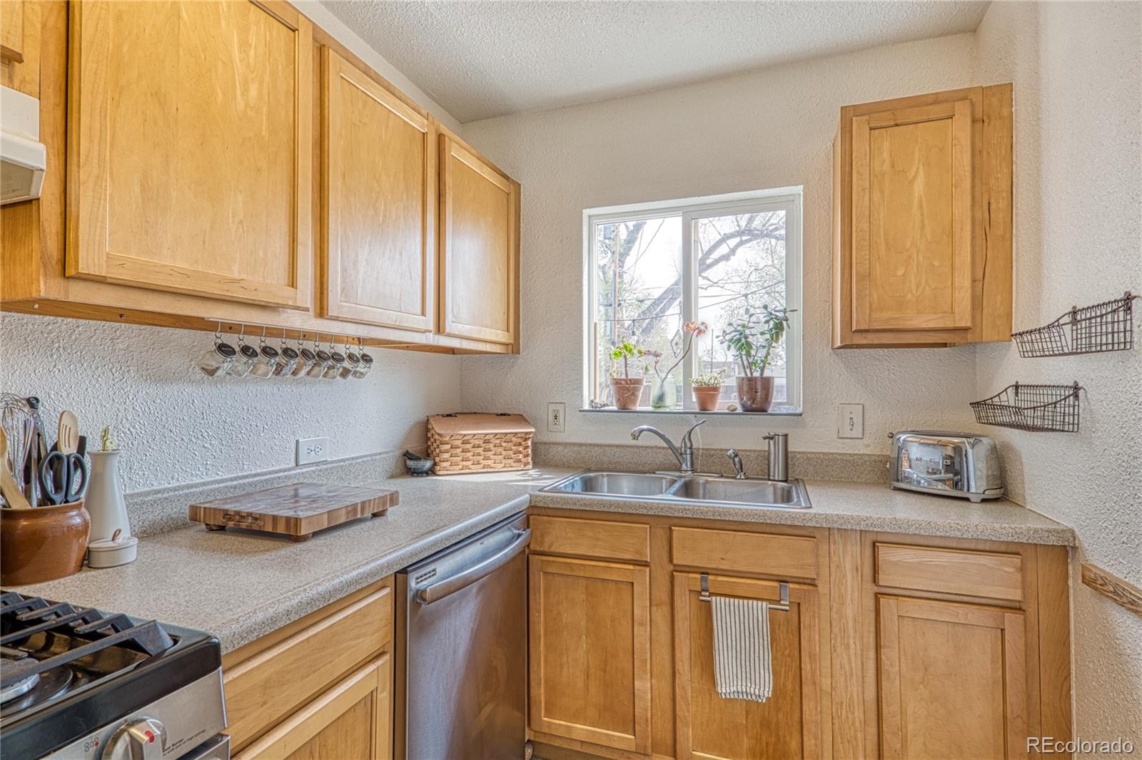 MLS Image #8 for 1330  willow street,denver, Colorado