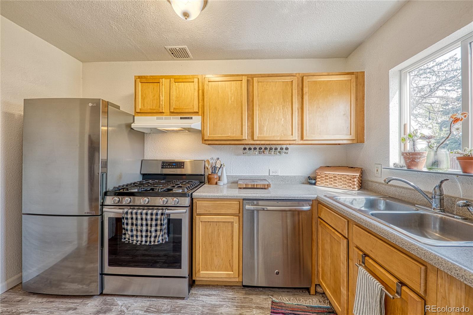 MLS Image #9 for 1330  willow street,denver, Colorado