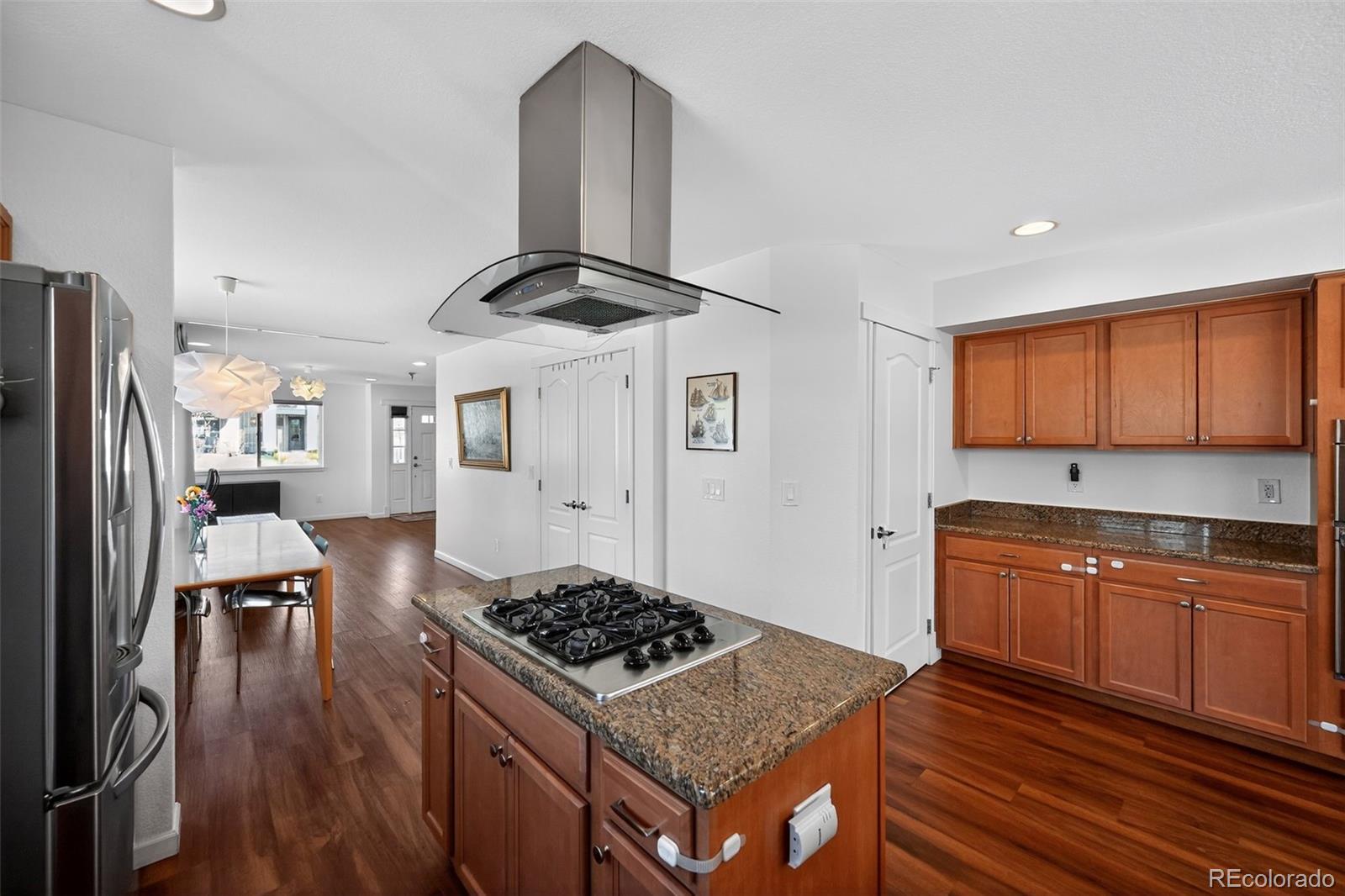MLS Image #4 for 2401 s lafayette street,denver, Colorado