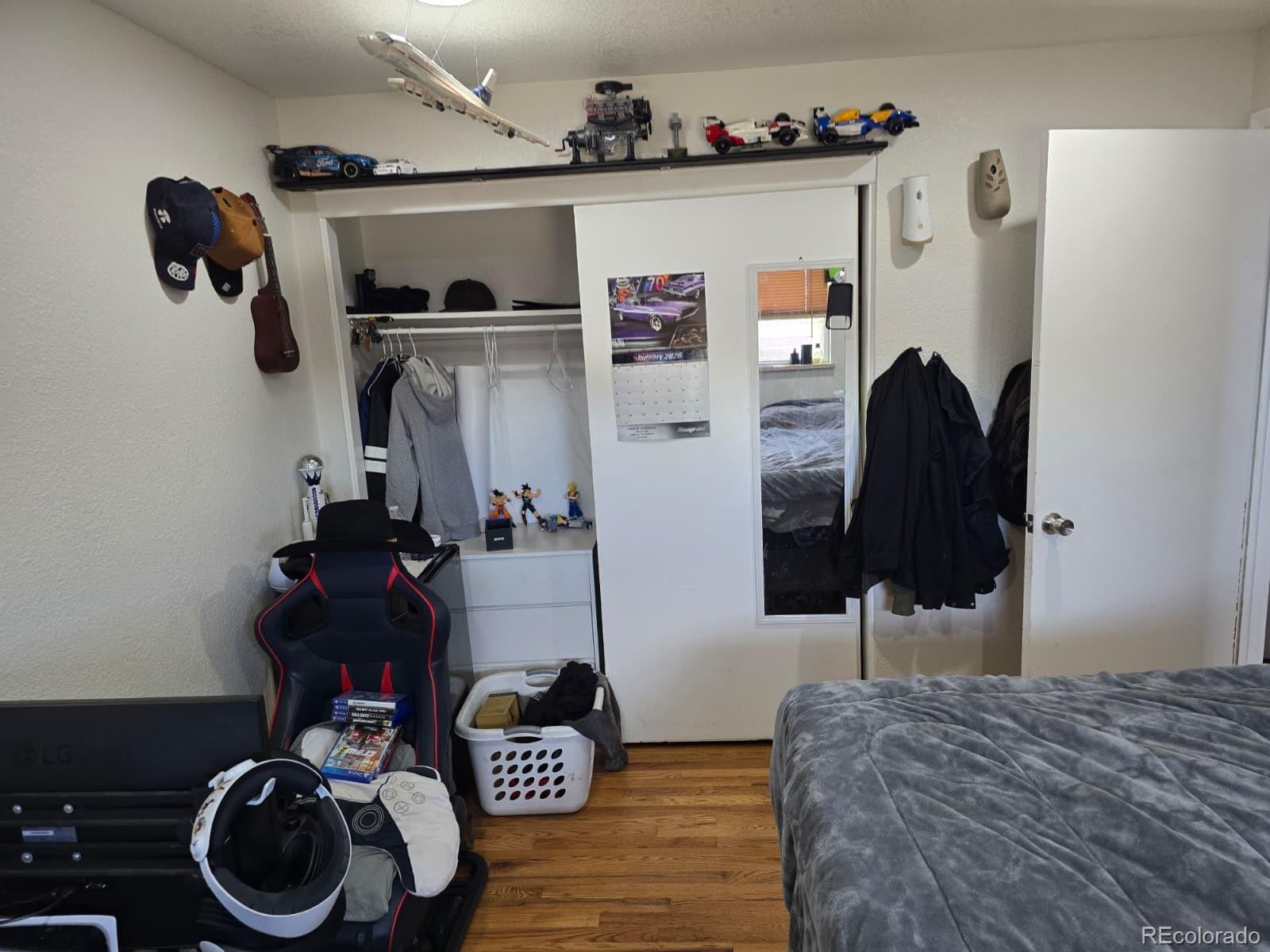 MLS Image #11 for 926  potomac court,aurora, Colorado