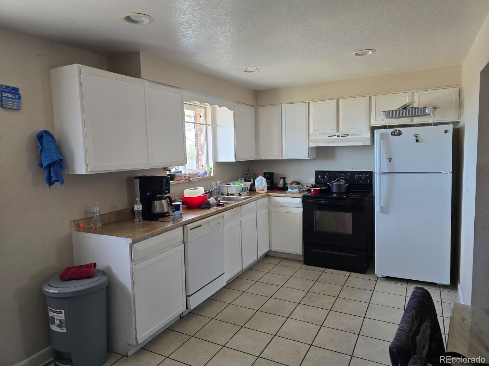 MLS Image #3 for 926  potomac court,aurora, Colorado