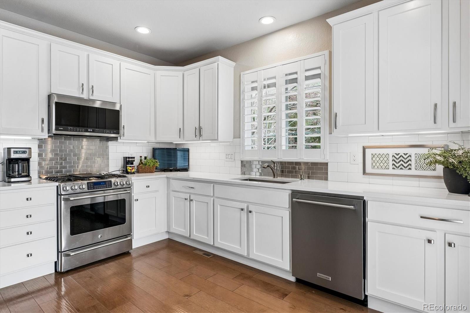 MLS Image #9 for 631  sherman street,castle pines, Colorado