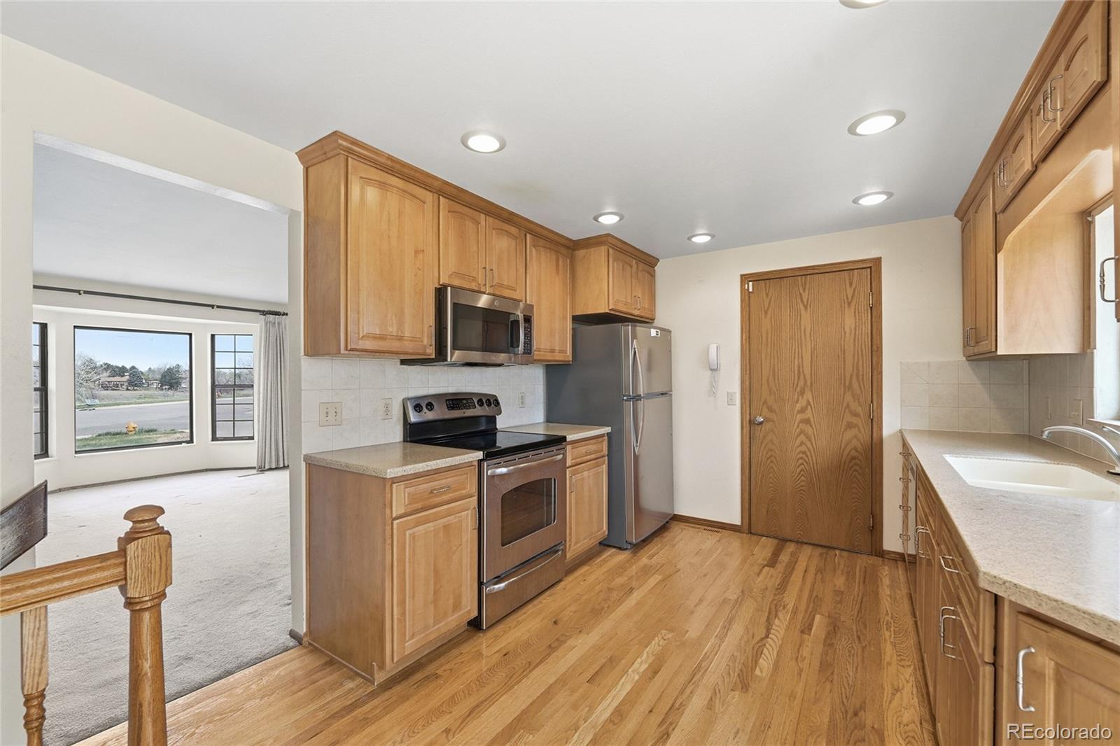 MLS Image #4 for 6831 s zephyr court,littleton, Colorado
