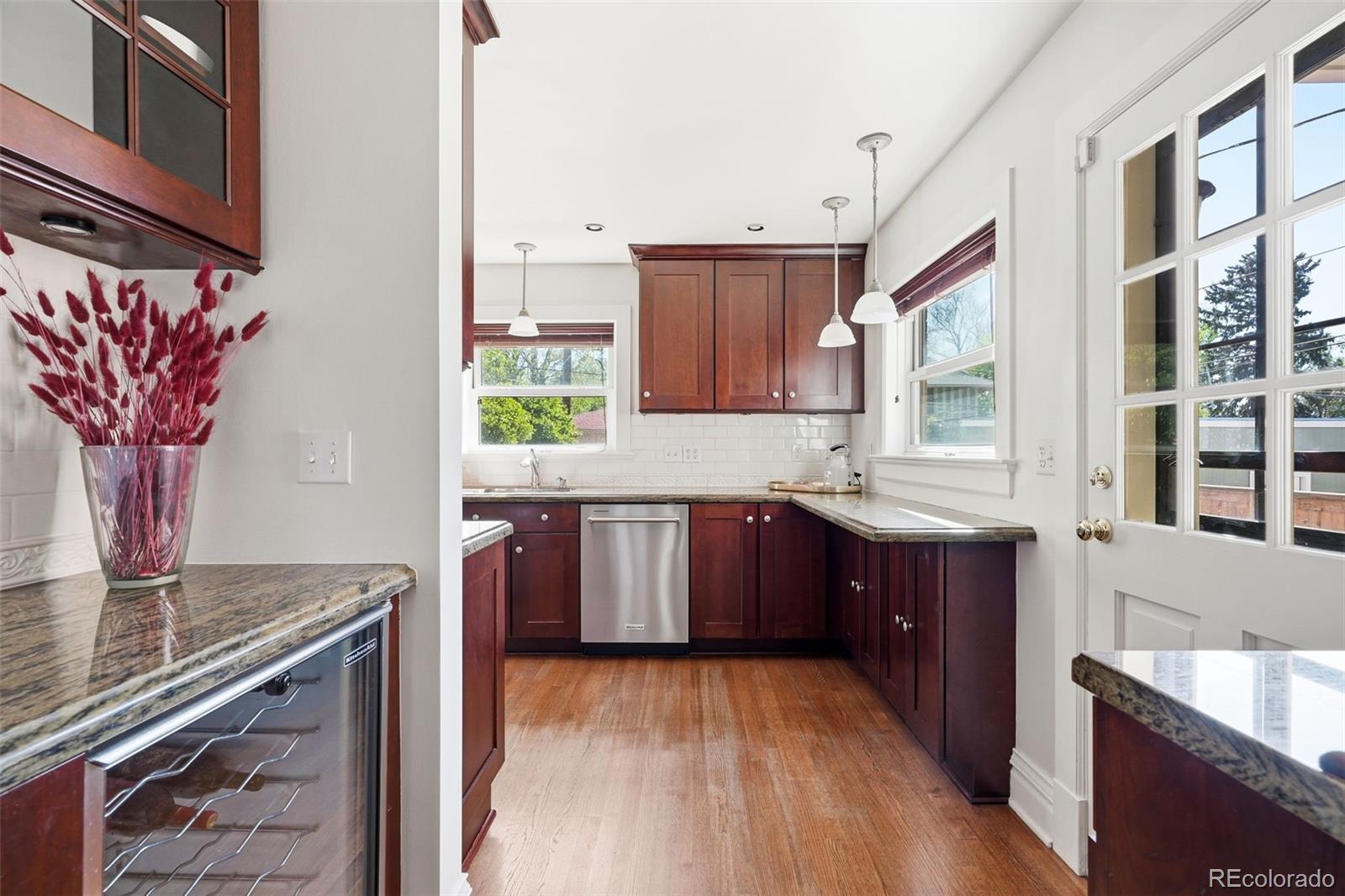 MLS Image #14 for 664 n corona street,denver, Colorado