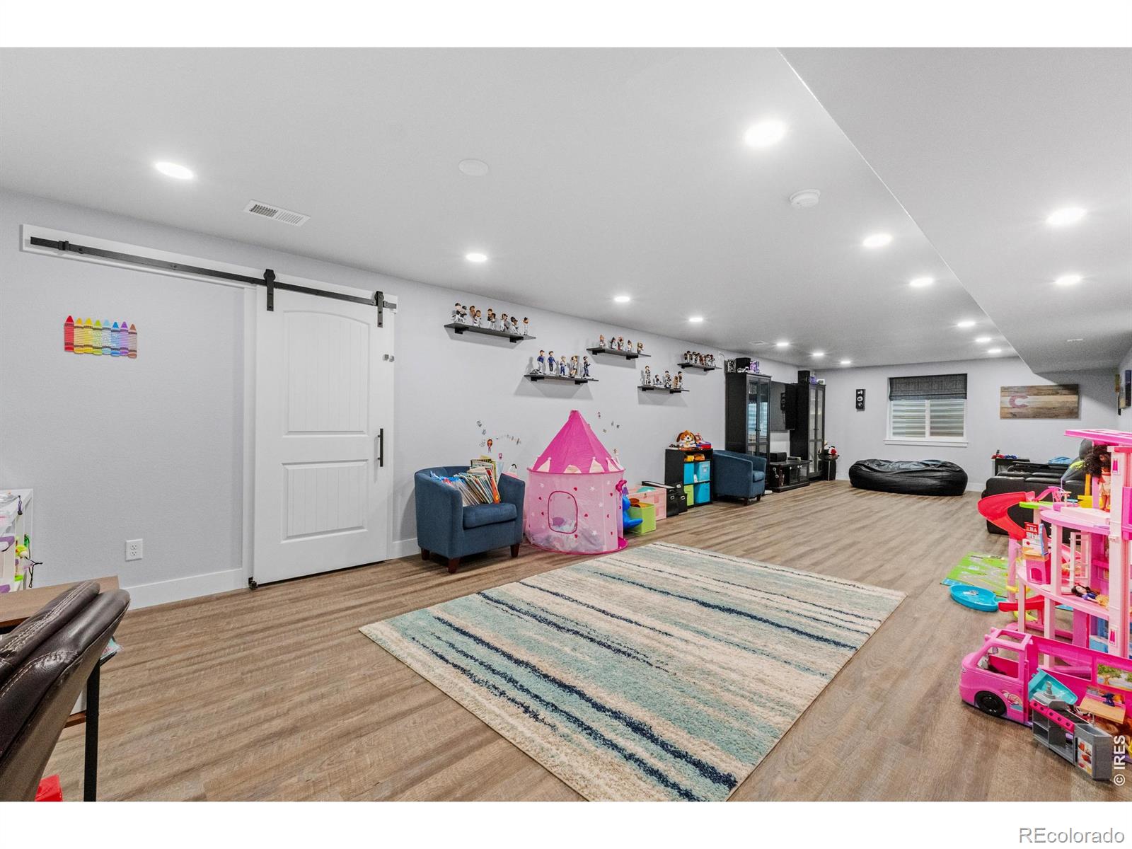 MLS Image #21 for 446  heritage lane,johnstown, Colorado
