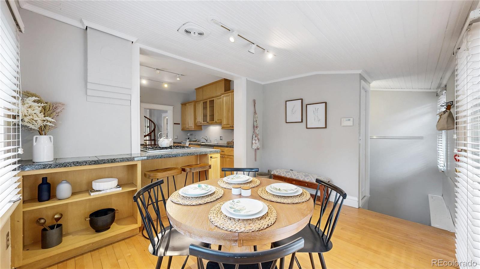 MLS Image #11 for 218 s emerson street,denver, Colorado