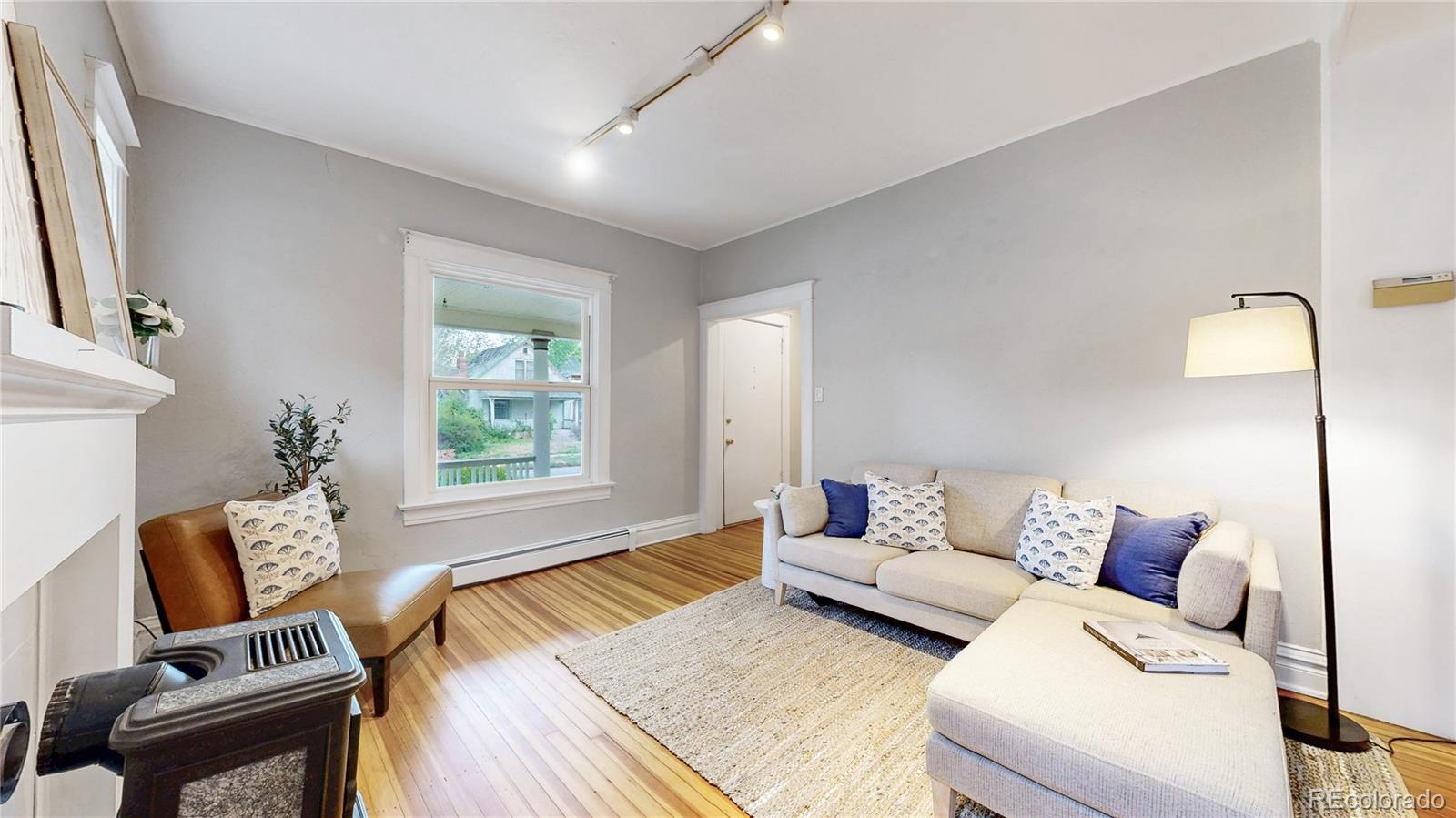MLS Image #2 for 218 s emerson street,denver, Colorado
