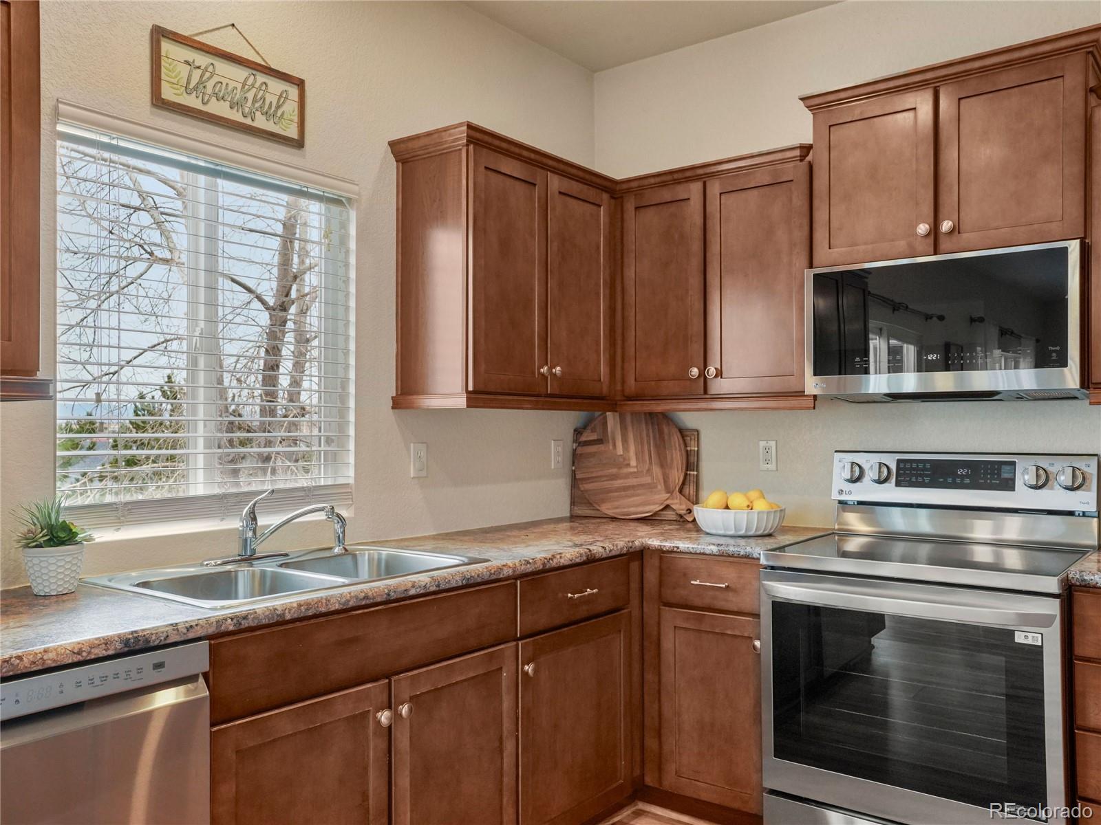 MLS Image #2 for 5978  cumbre vista way,colorado springs, Colorado