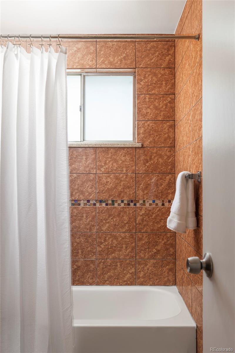 MLS Image #18 for 957  wolff street,denver, Colorado