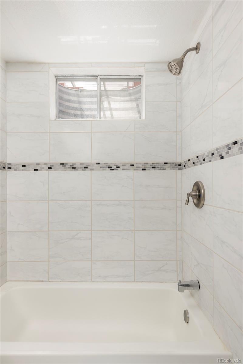 MLS Image #26 for 957  wolff street,denver, Colorado