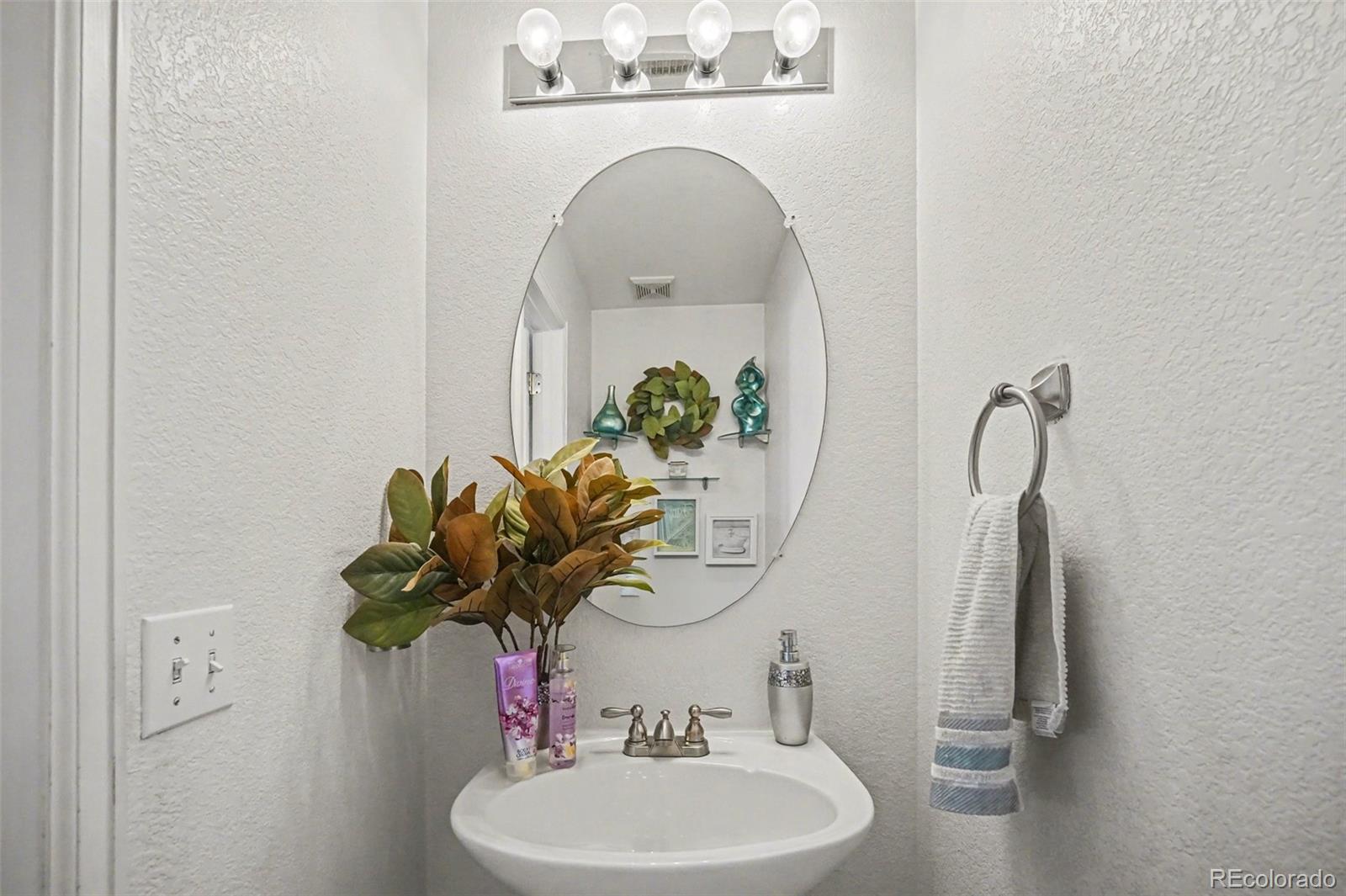 MLS Image #14 for 3891  lisbon court,denver, Colorado