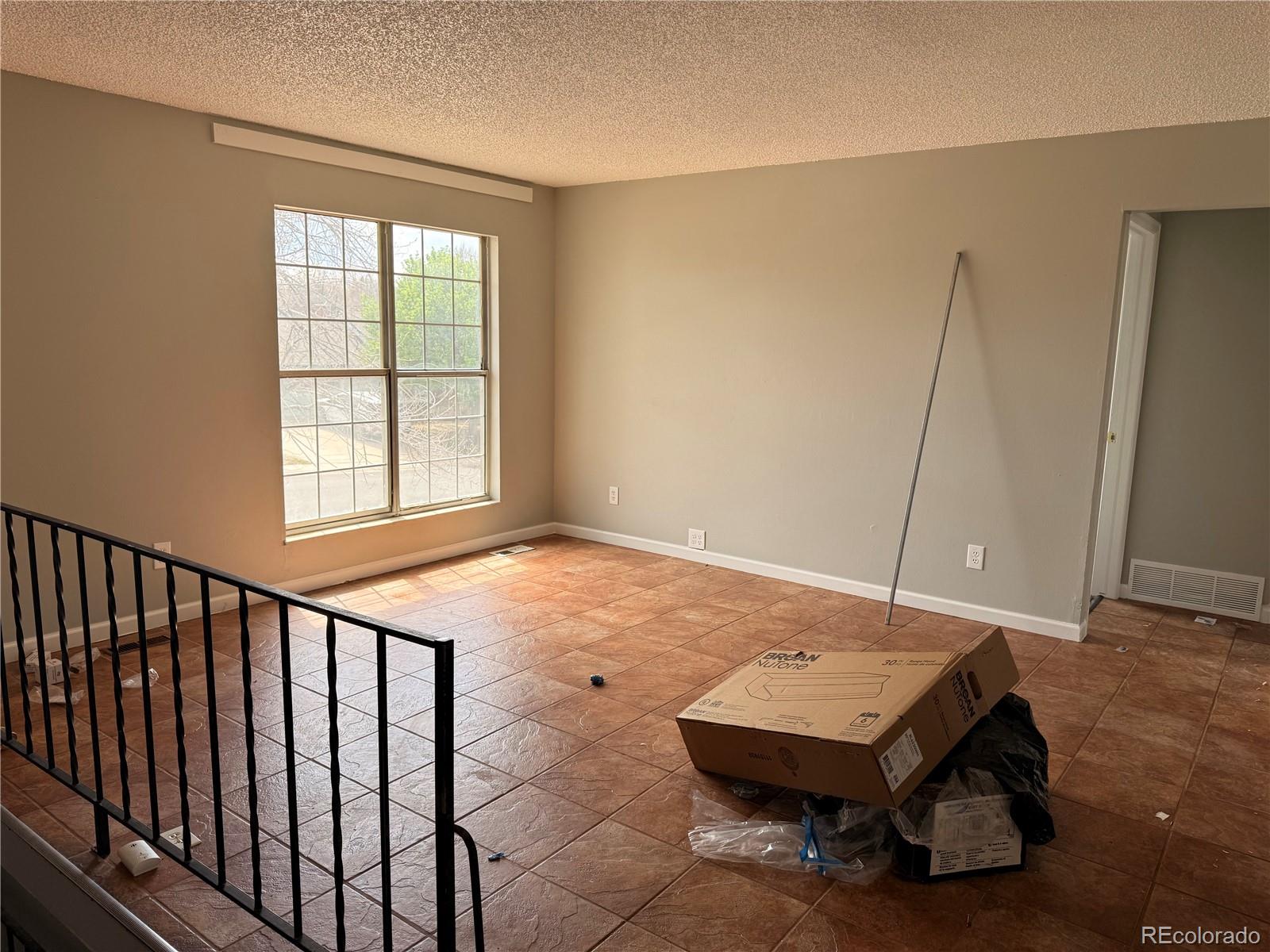MLS Image #2 for 18035 e iowa drive,aurora, Colorado
