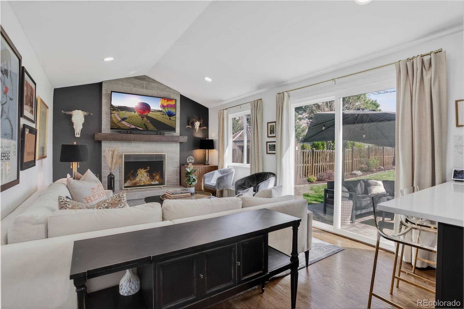 MLS Image #13 for 3126 s emporia court,denver, Colorado