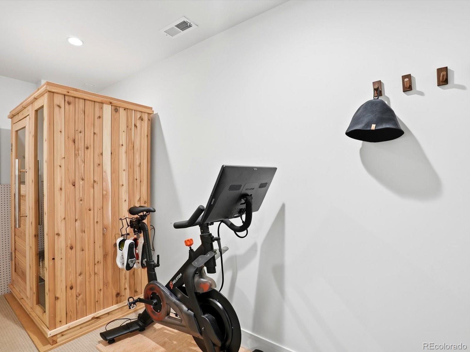 MLS Image #23 for 2011 n gaylord street,denver, Colorado