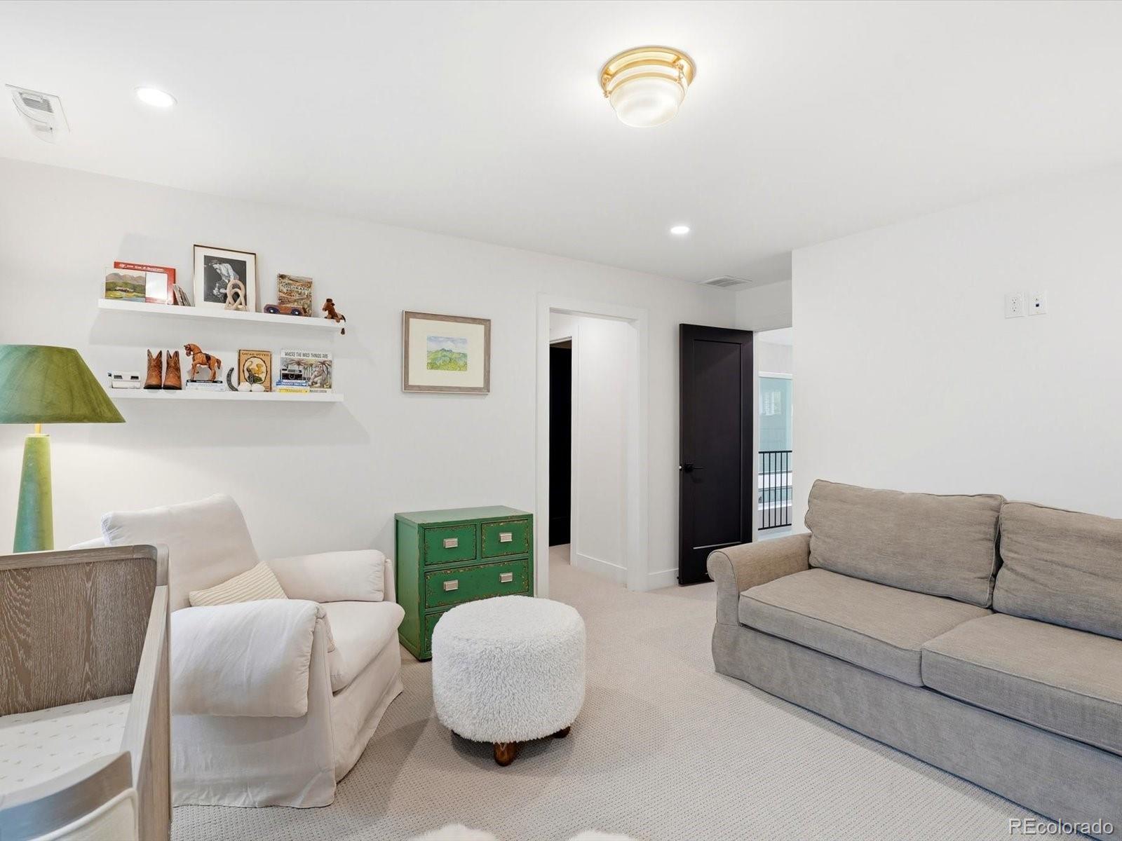 MLS Image #38 for 2011 n gaylord street,denver, Colorado