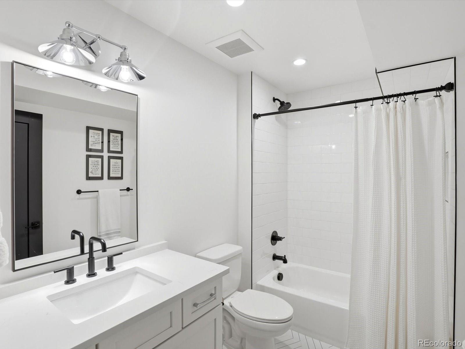 MLS Image #39 for 2011 n gaylord street,denver, Colorado