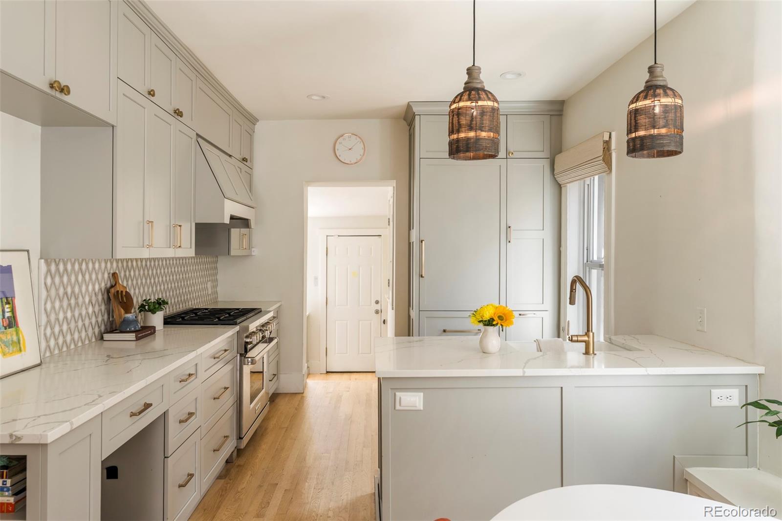 MLS Image #7 for 1450 s grant street,denver, Colorado