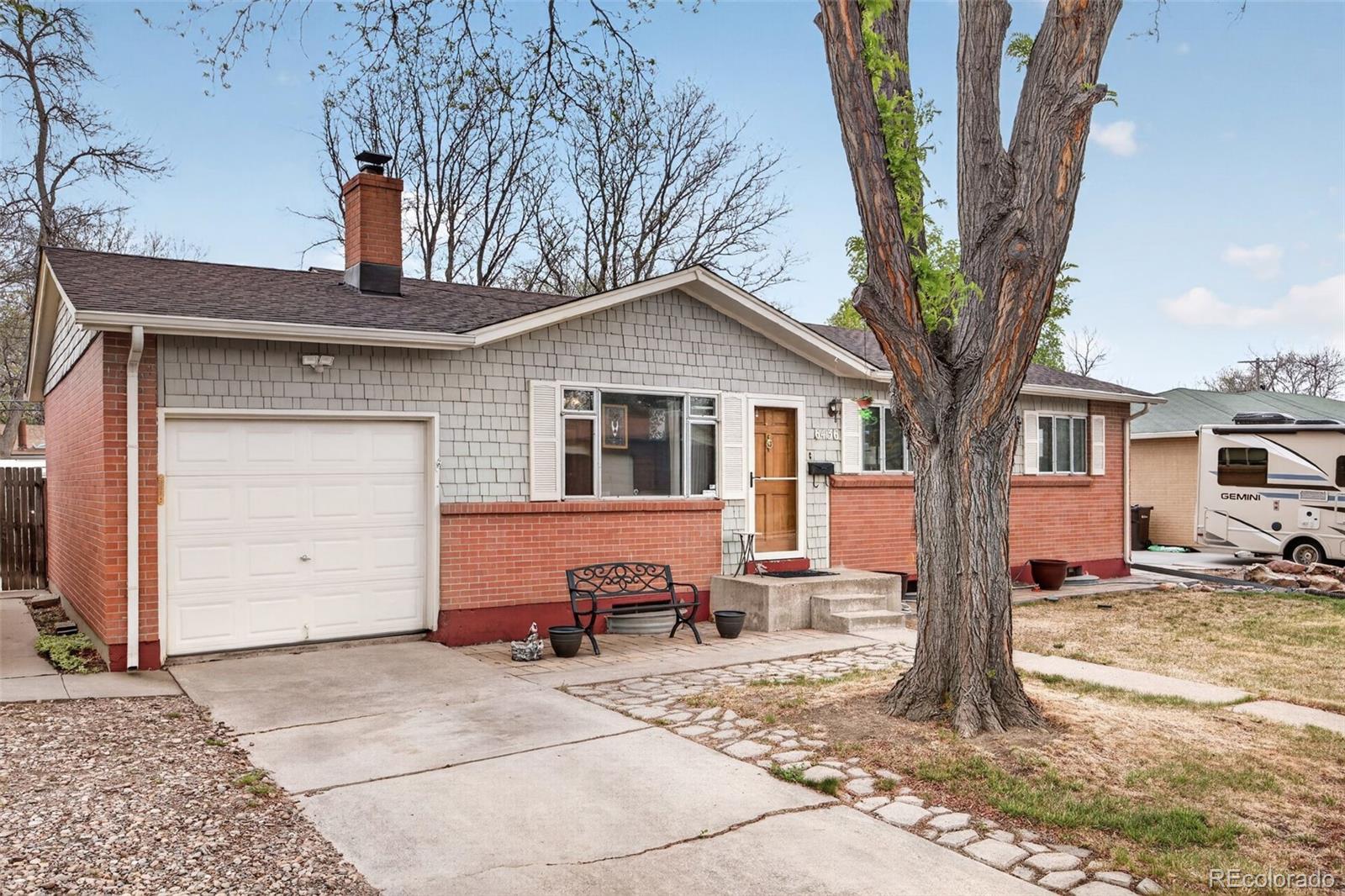 MLS Image #2 for 6436  iris way,arvada, Colorado