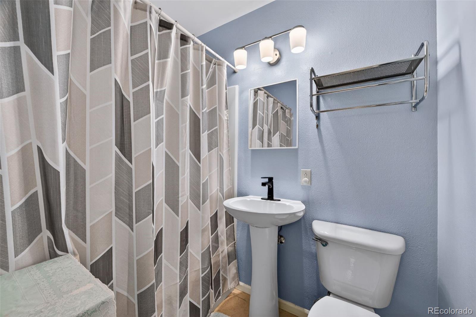 MLS Image #22 for 6436  iris way,arvada, Colorado