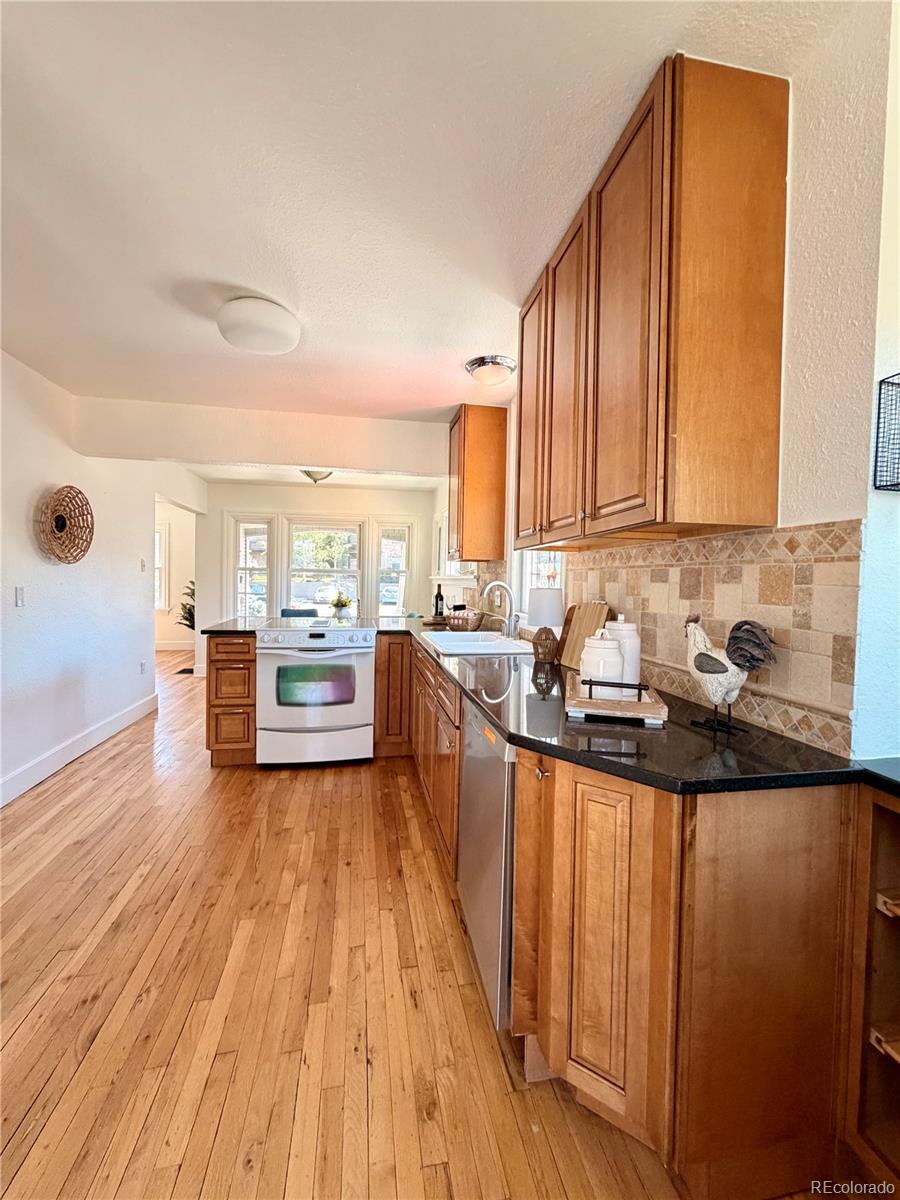 MLS Image #12 for 3355 s grant street,englewood, Colorado