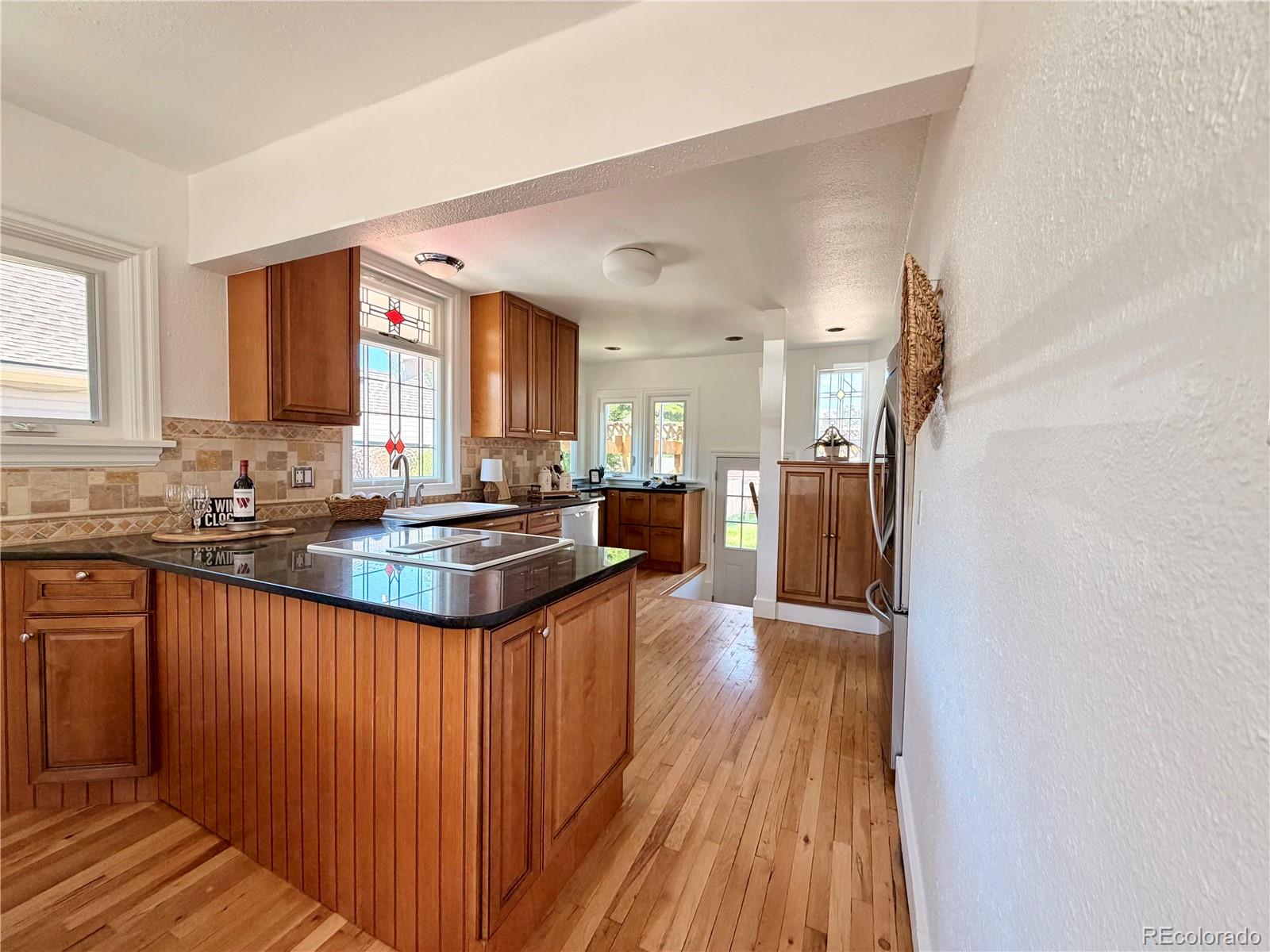 MLS Image #8 for 3355 s grant street,englewood, Colorado