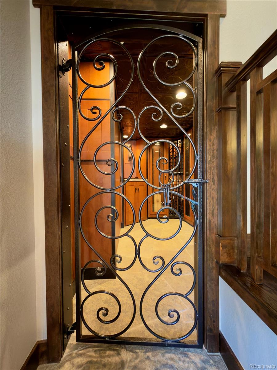 MLS Image #11 for 5290 n lariat drive,castle rock, Colorado
