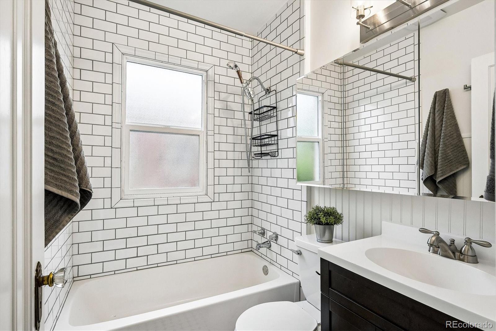 MLS Image #10 for 2832 n stuart street,denver, Colorado