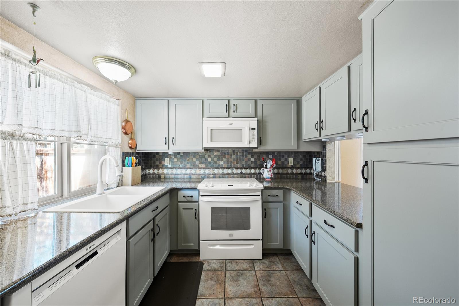 MLS Image #10 for 3657 s laredo street,aurora, Colorado