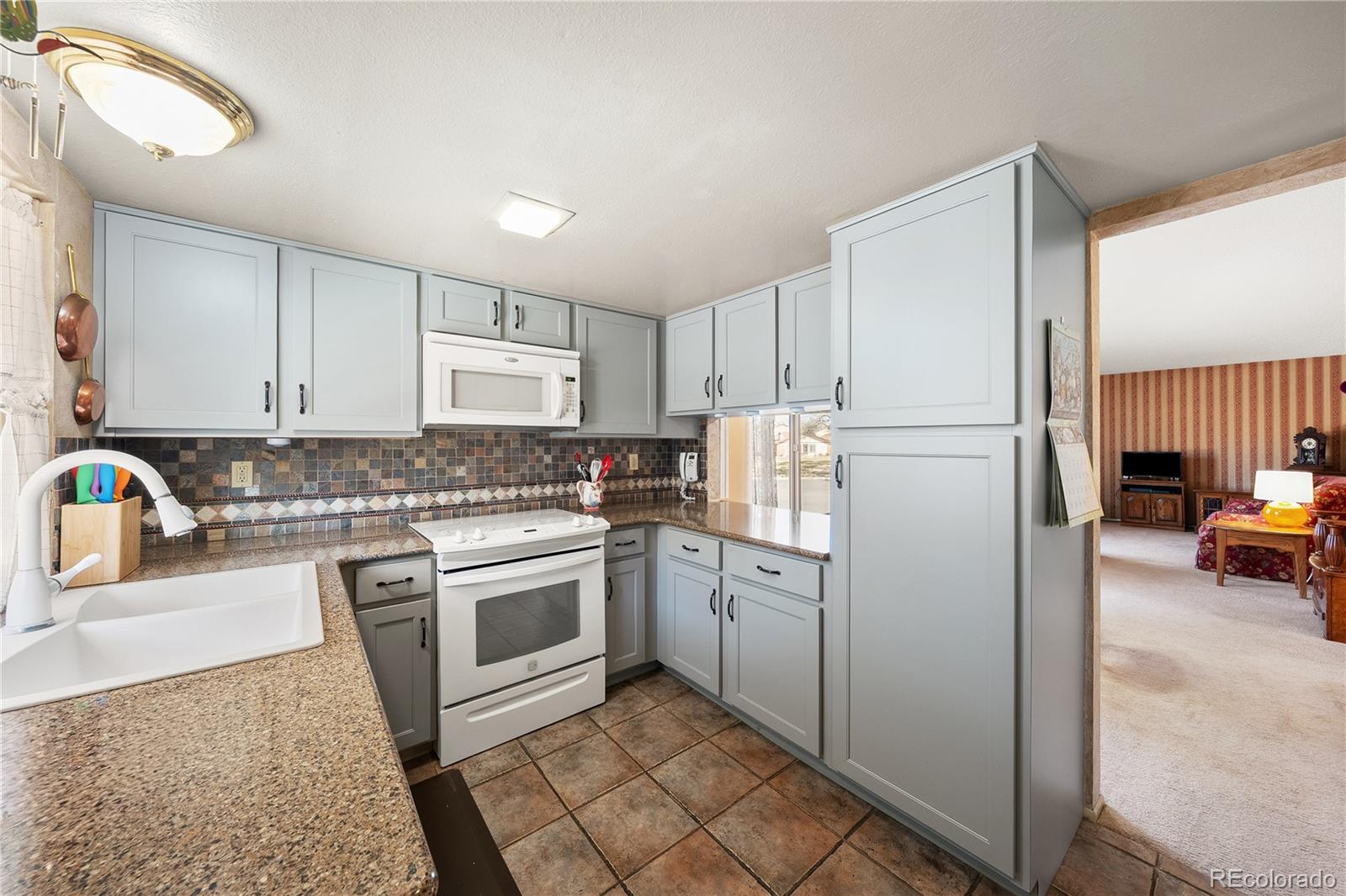 MLS Image #11 for 3657 s laredo street,aurora, Colorado