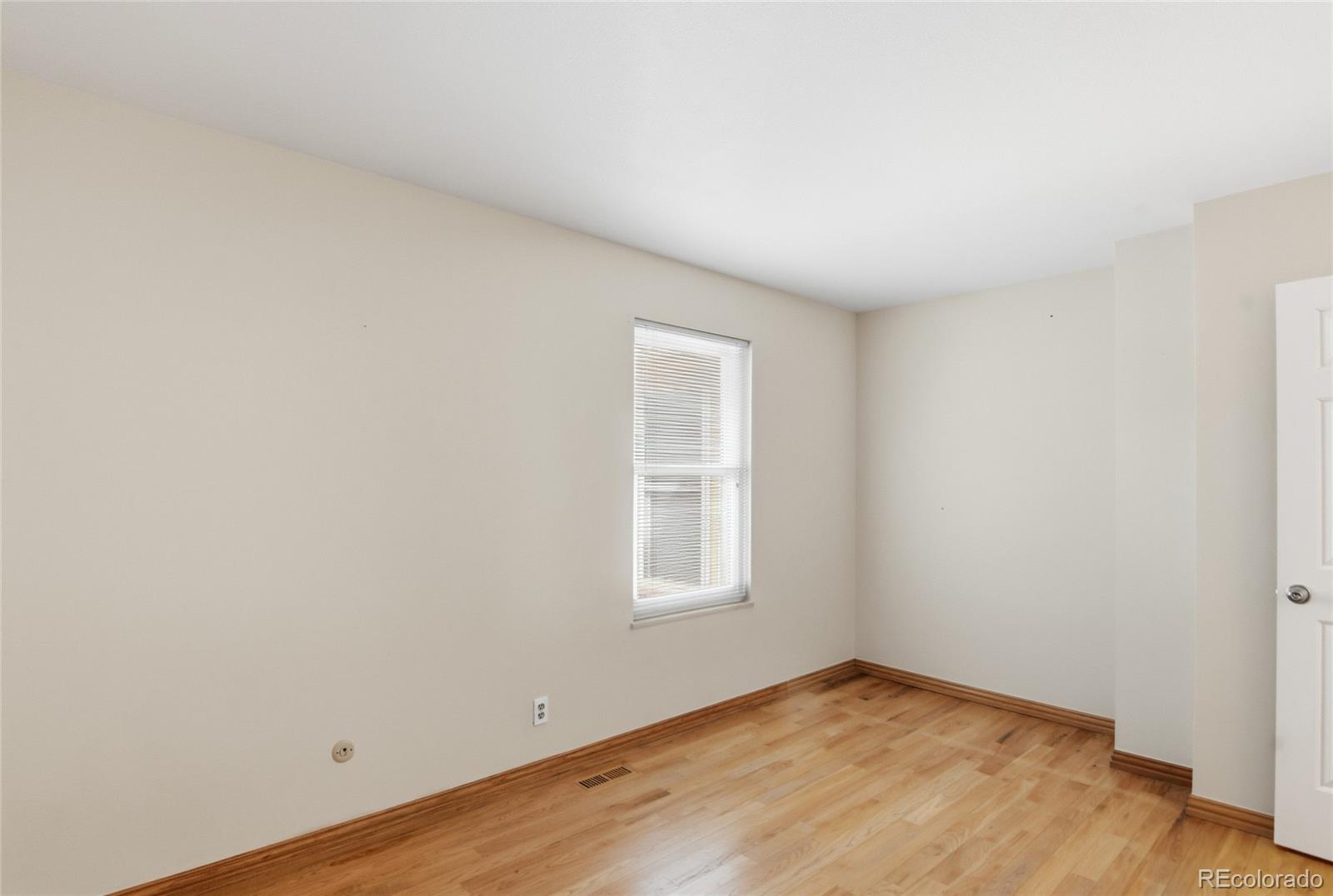 MLS Image #16 for 6842 s high street,centennial, Colorado